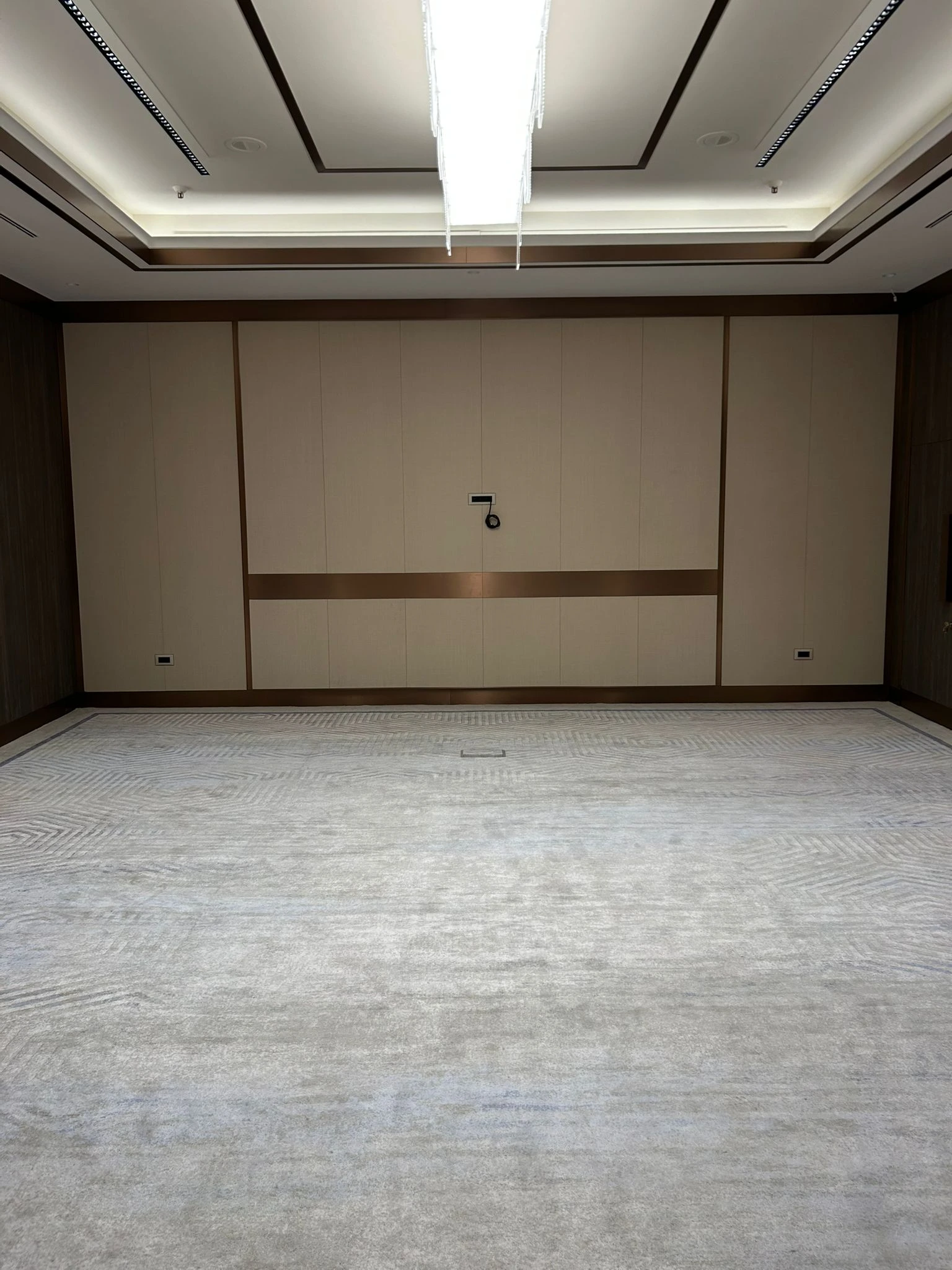 Nameštaj po meri – zidne obloge i pregradna vrata u Hyatt Regency Belgradeu, prikaz 18