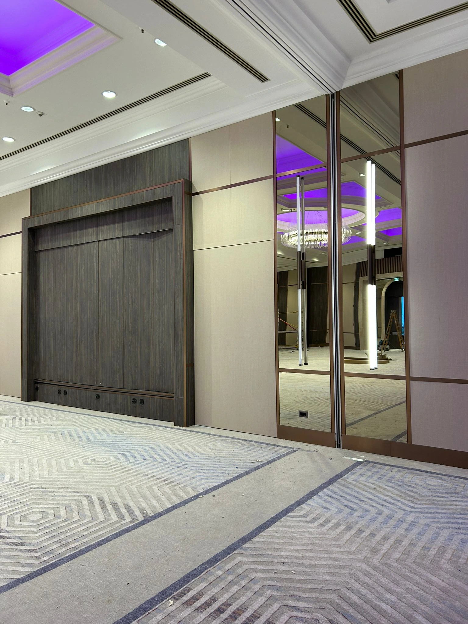 Nameštaj po meri – zidne obloge i pregradna vrata u Hyatt Regency Belgradeu, prikaz 47