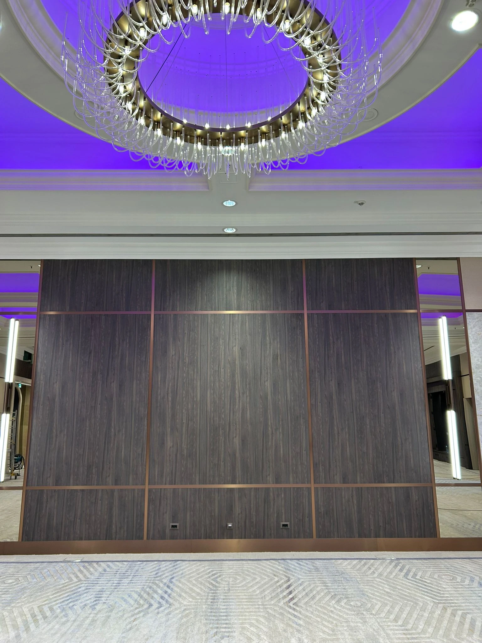 Nameštaj po meri – zidne obloge i pregradna vrata u Hyatt Regency Belgradeu, prikaz 58