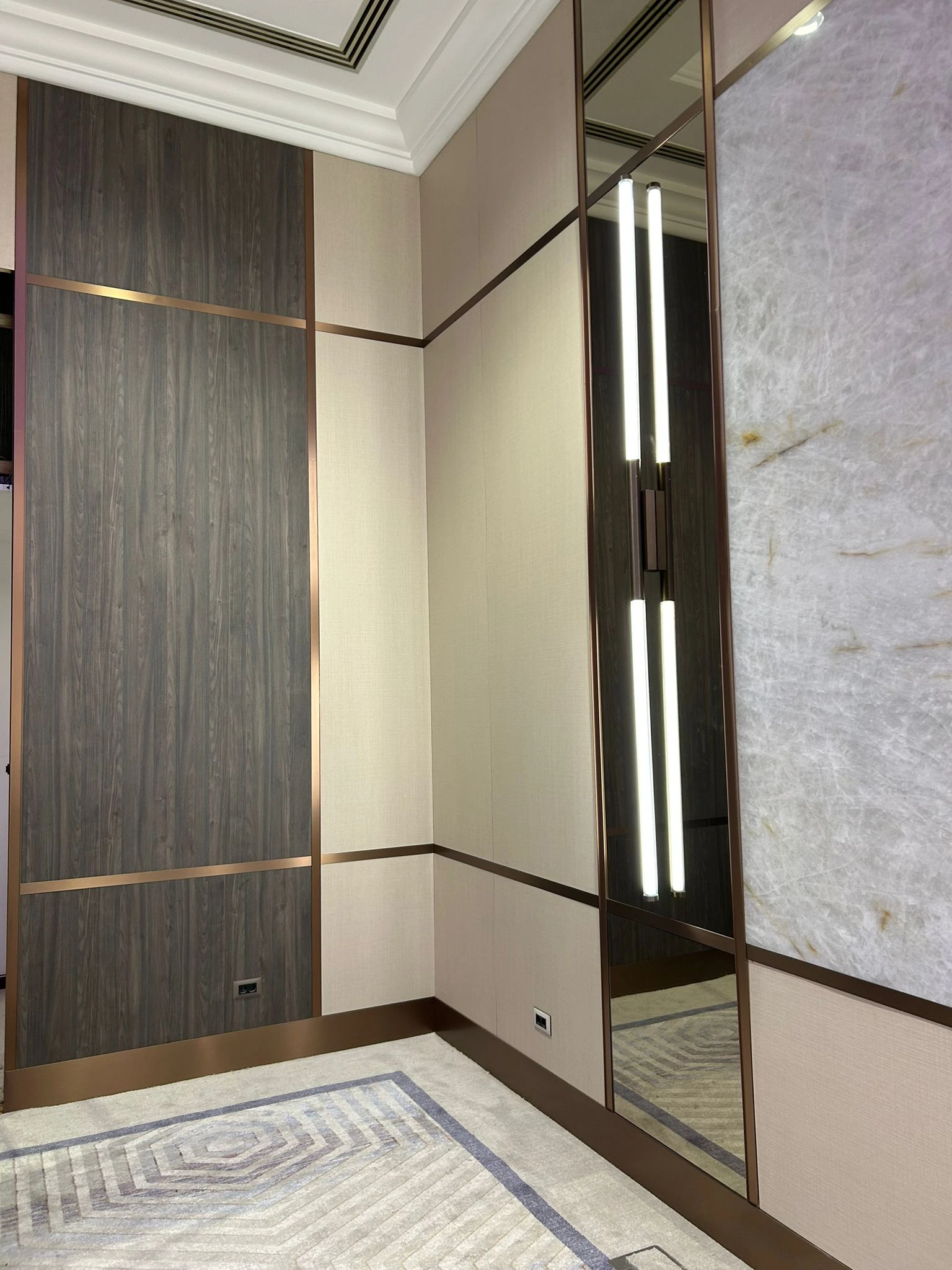 Nameštaj po meri – zidne obloge i pregradna vrata u Hyatt Regency Belgradeu, prikaz 60