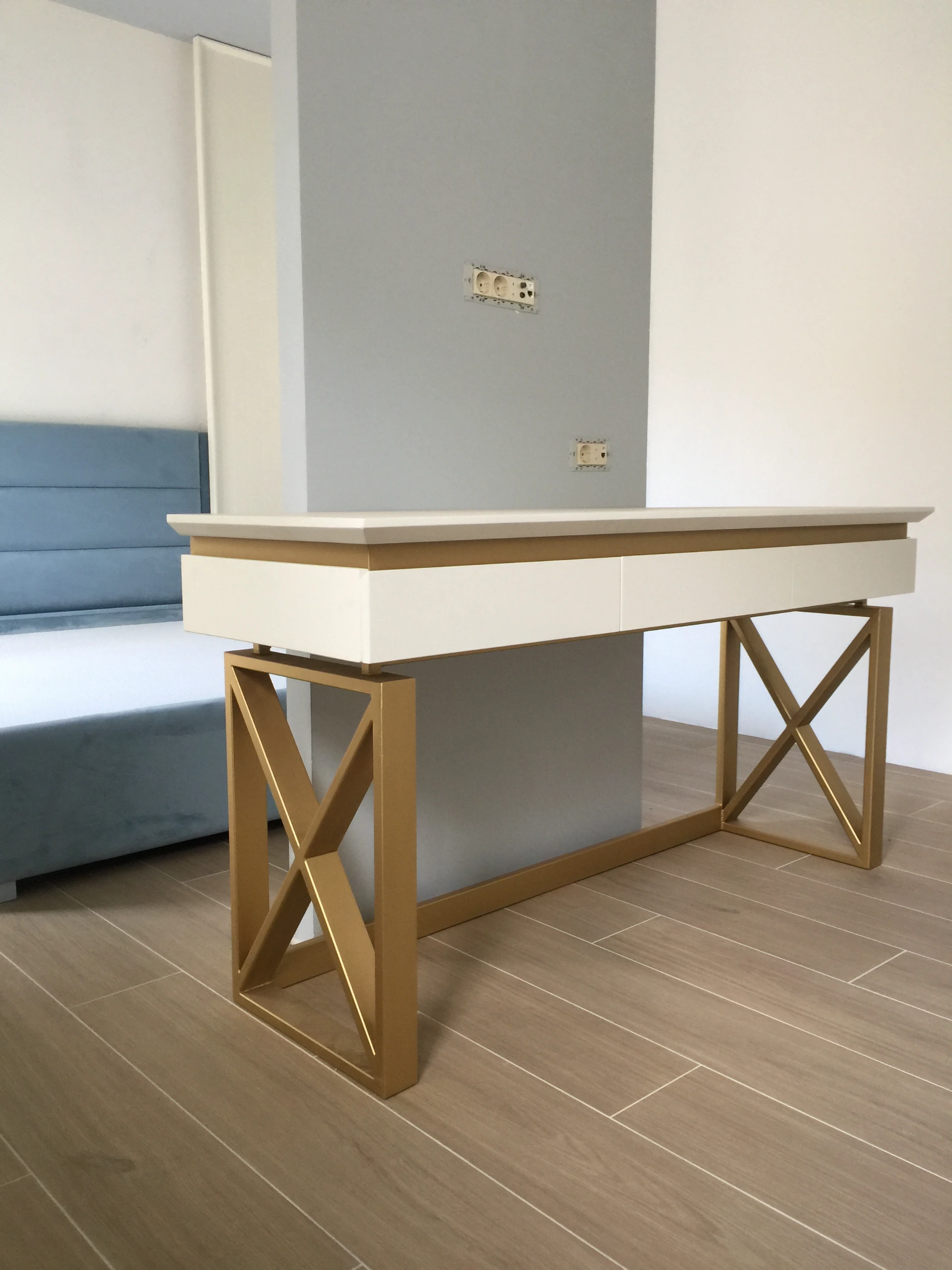 Namestaj po meri za mali hotel u Budvi - soba i ugradni elementi 09