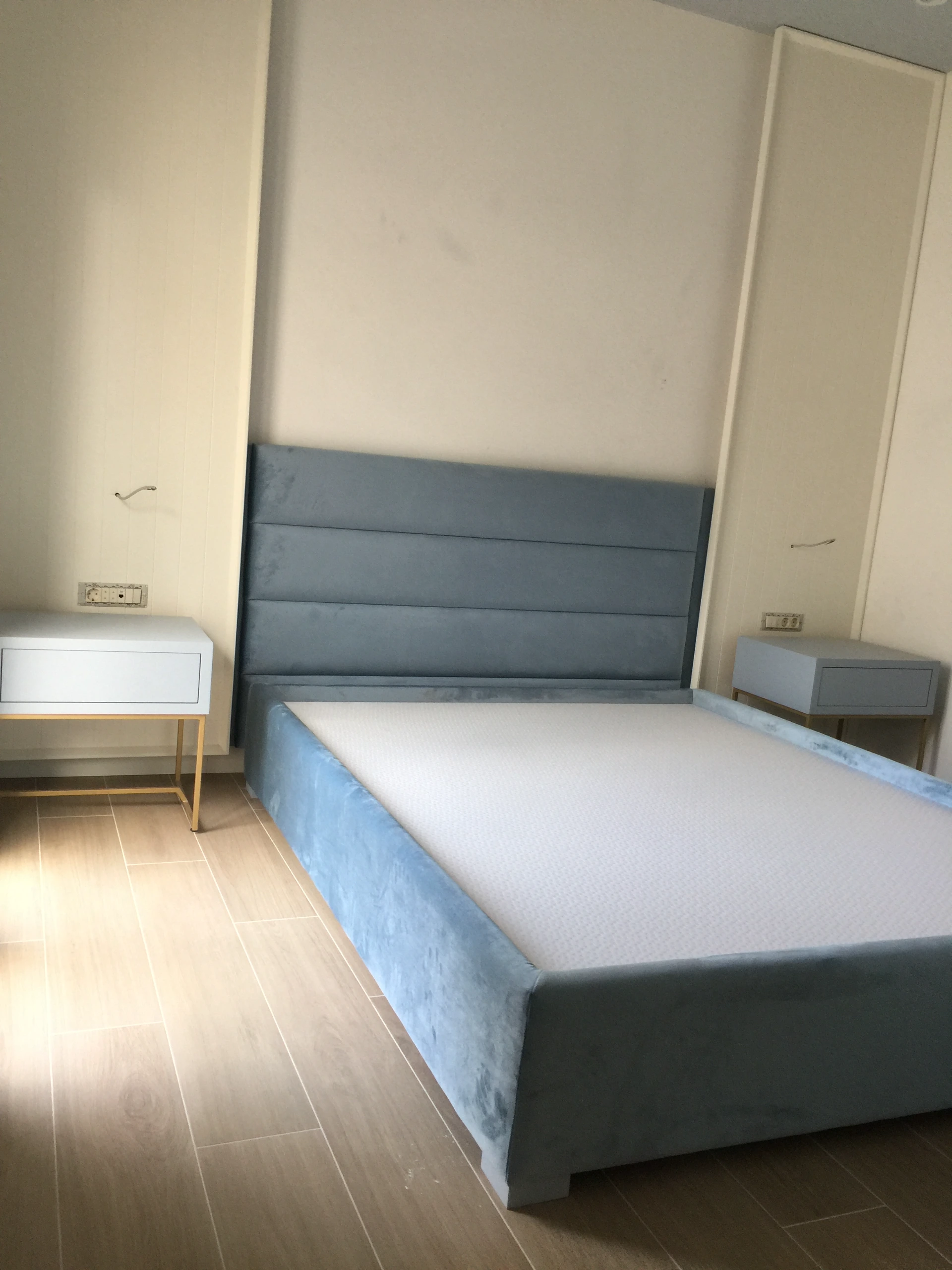 Namestaj po meri za mali hotel u Budvi - soba i ugradni elementi 13