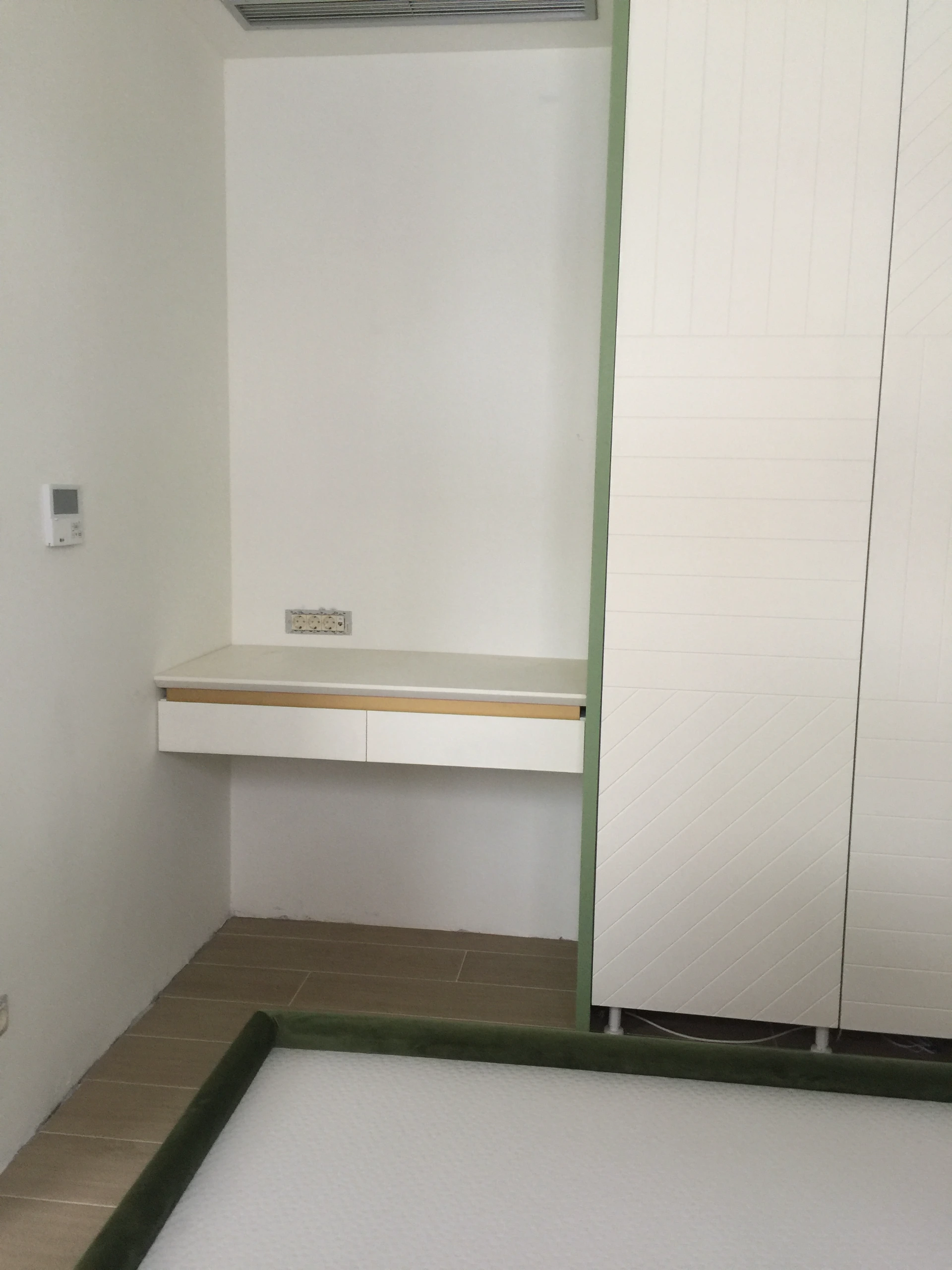 Namestaj po meri za mali hotel u Budvi - soba i ugradni elementi 24