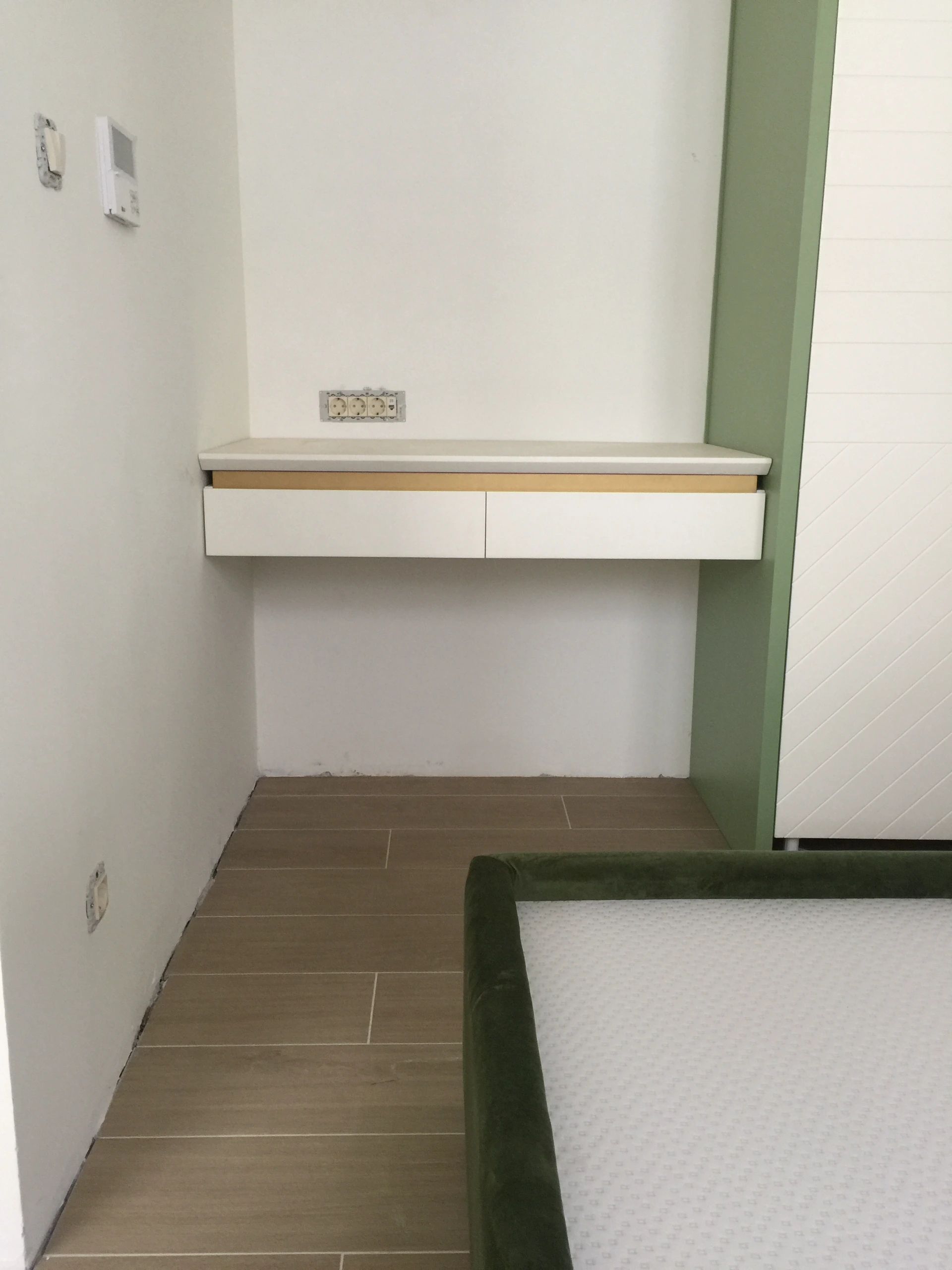 Namestaj po meri za mali hotel u Budvi - soba i ugradni elementi 25