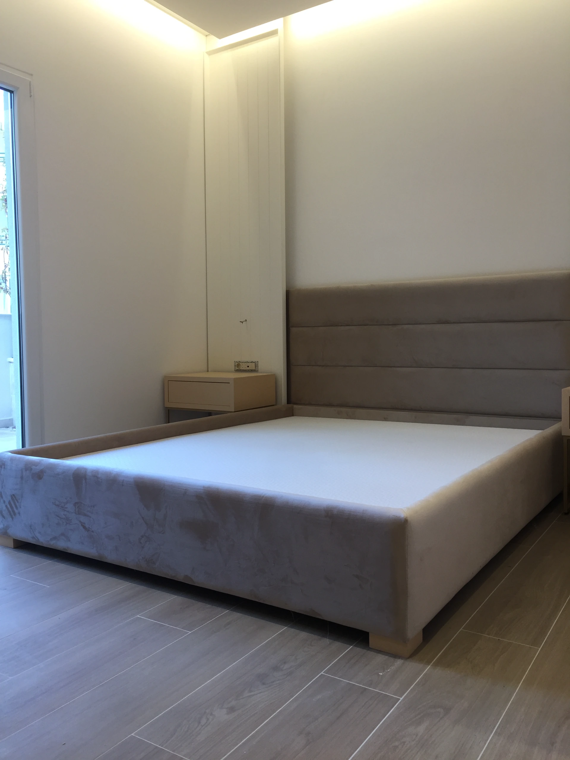 Namestaj po meri za mali hotel u Budvi - soba i ugradni elementi 28