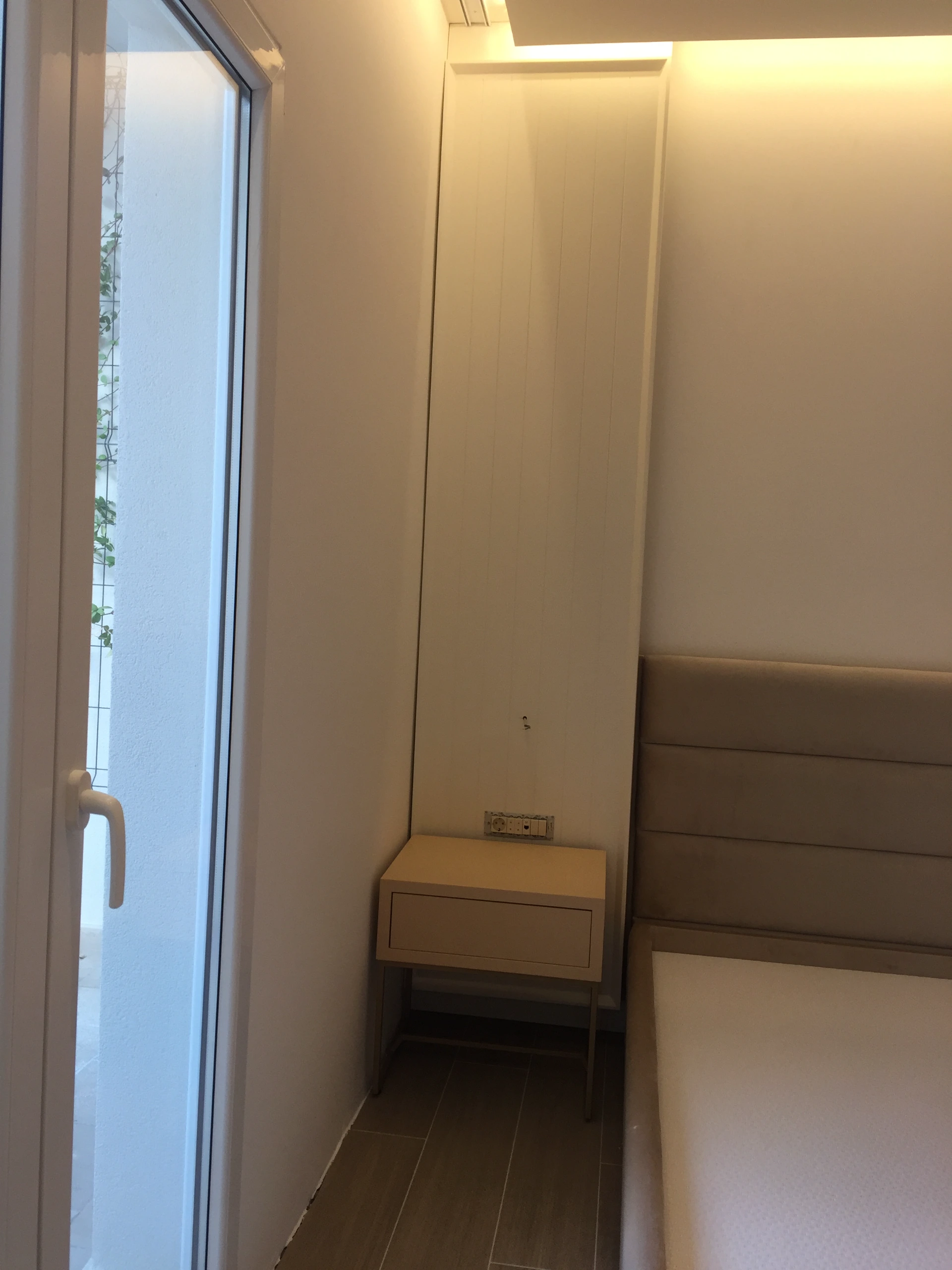 Namestaj po meri za mali hotel u Budvi - soba i ugradni elementi 29