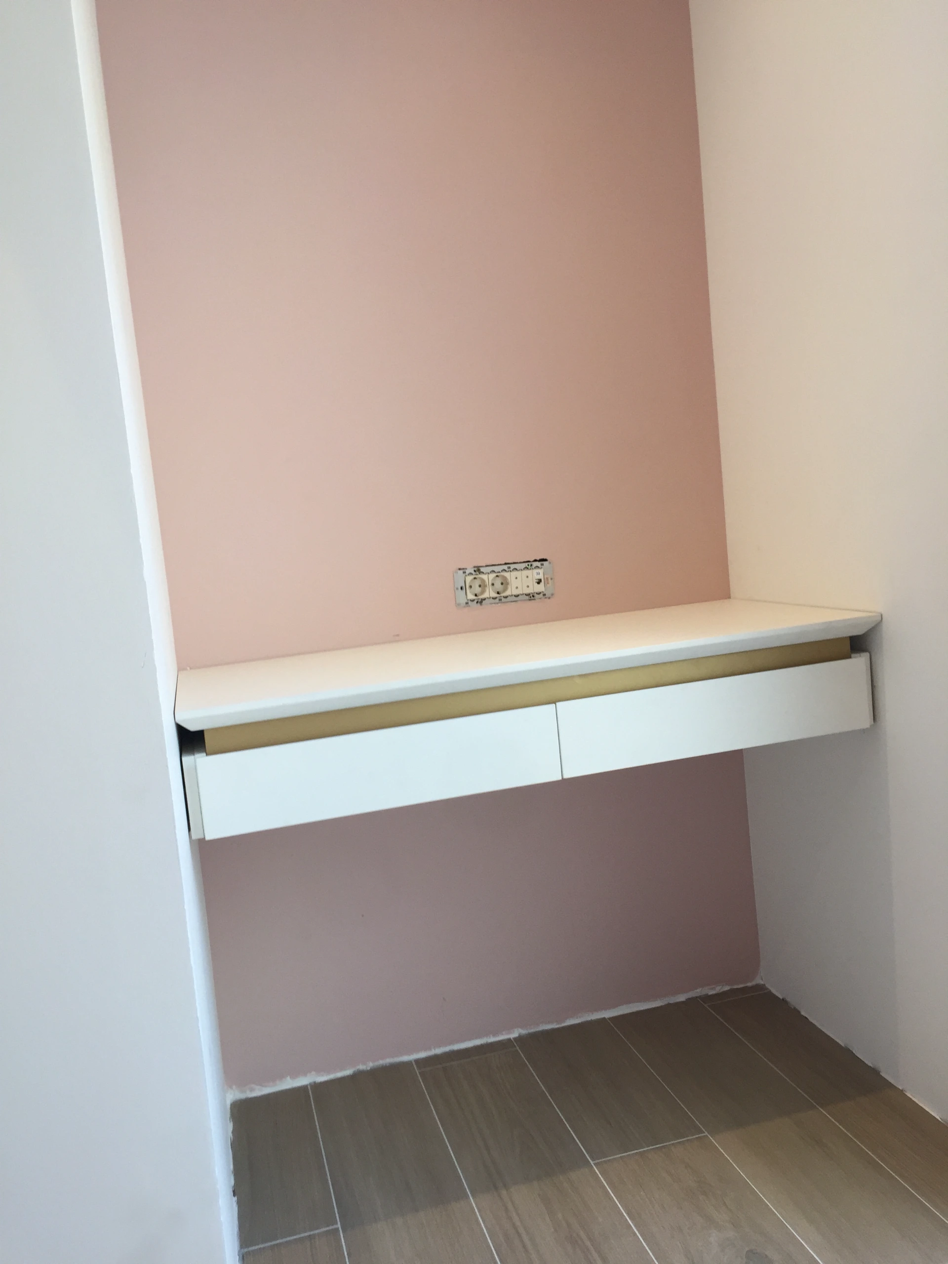Namestaj po meri za mali hotel u Budvi - soba i ugradni elementi 42