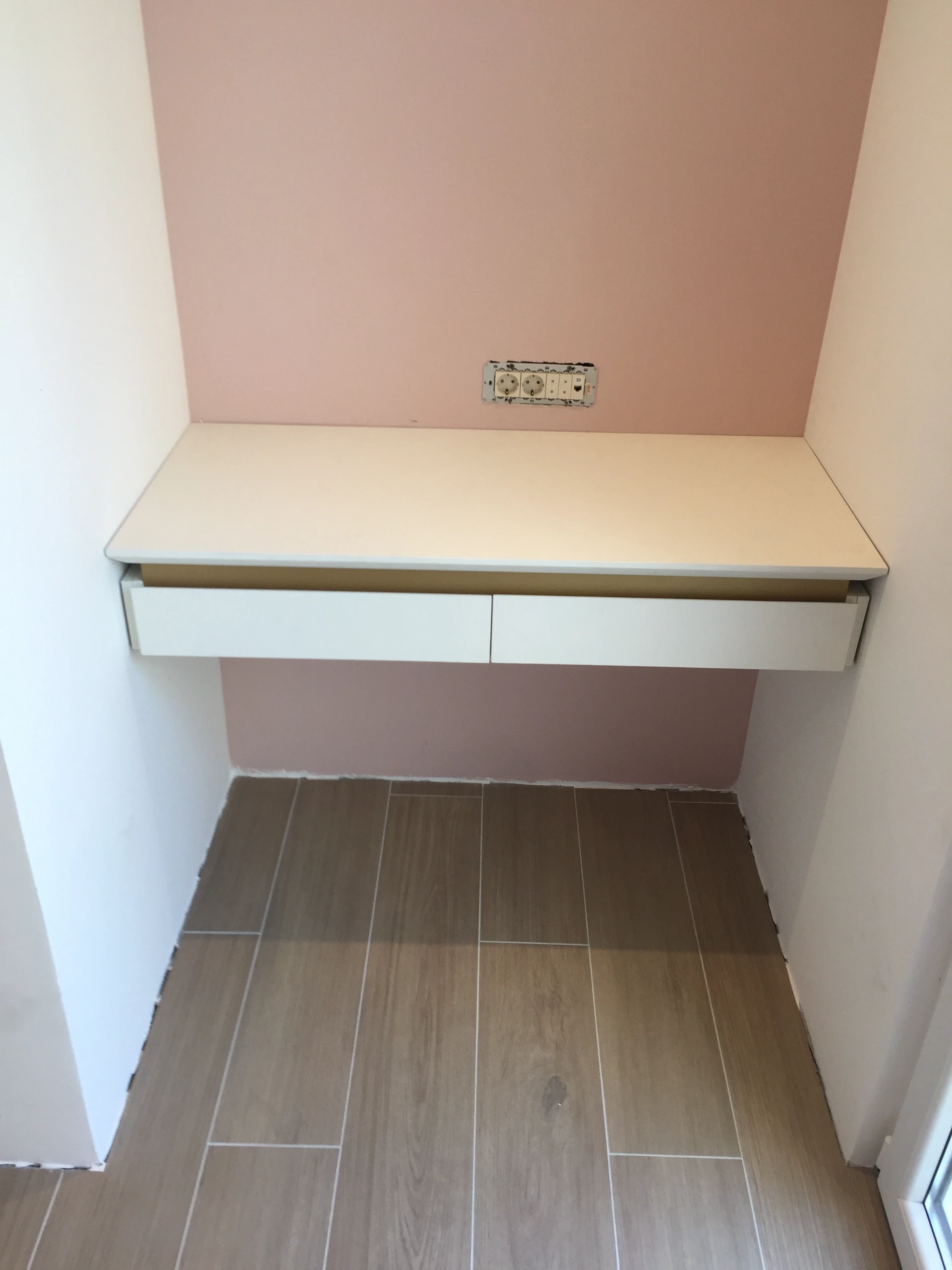 Namestaj po meri za mali hotel u Budvi - soba i ugradni elementi 43