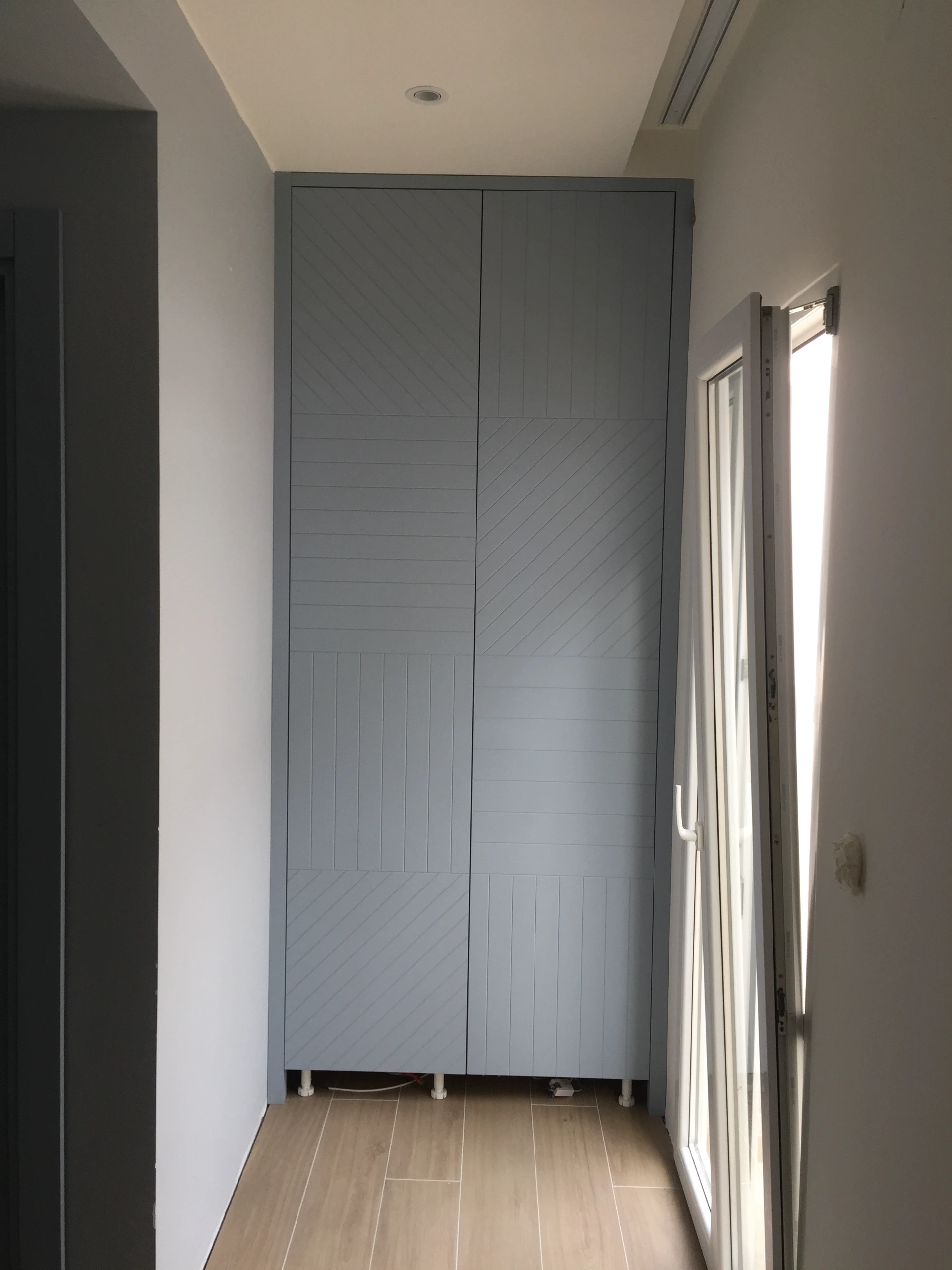Namestaj po meri za mali hotel u Budvi - soba i ugradni elementi 54