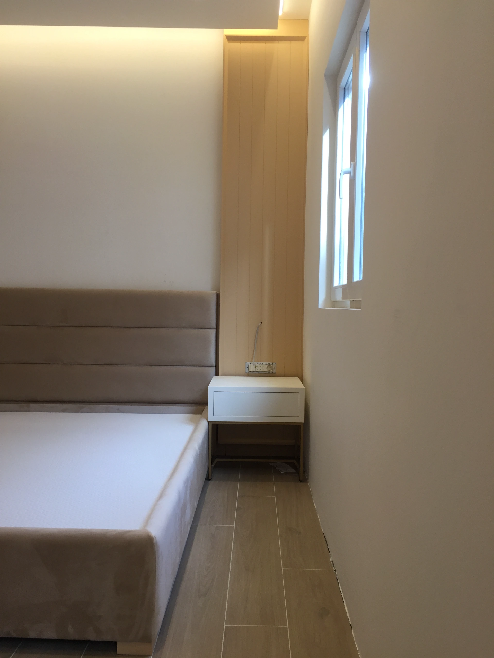 Namestaj po meri za mali hotel u Budvi - soba i ugradni elementi 80