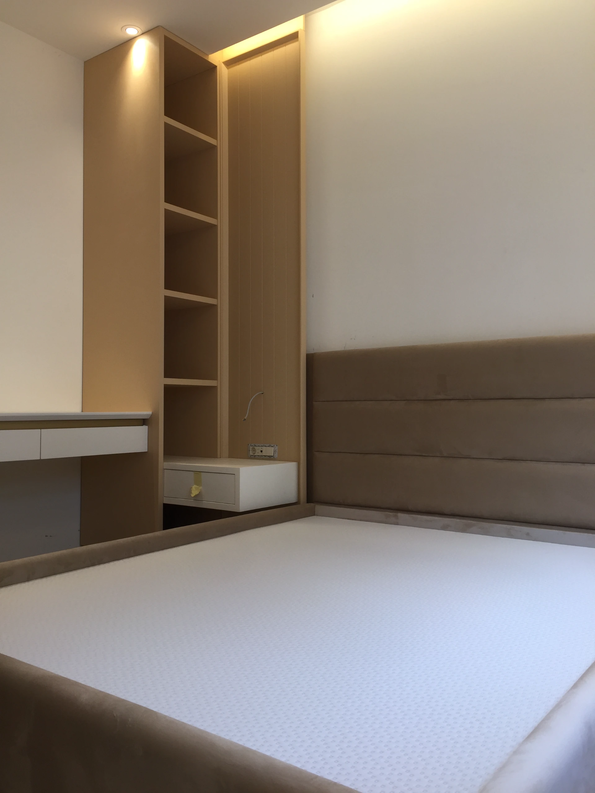 Namestaj po meri za mali hotel u Budvi - soba i ugradni elementi 83