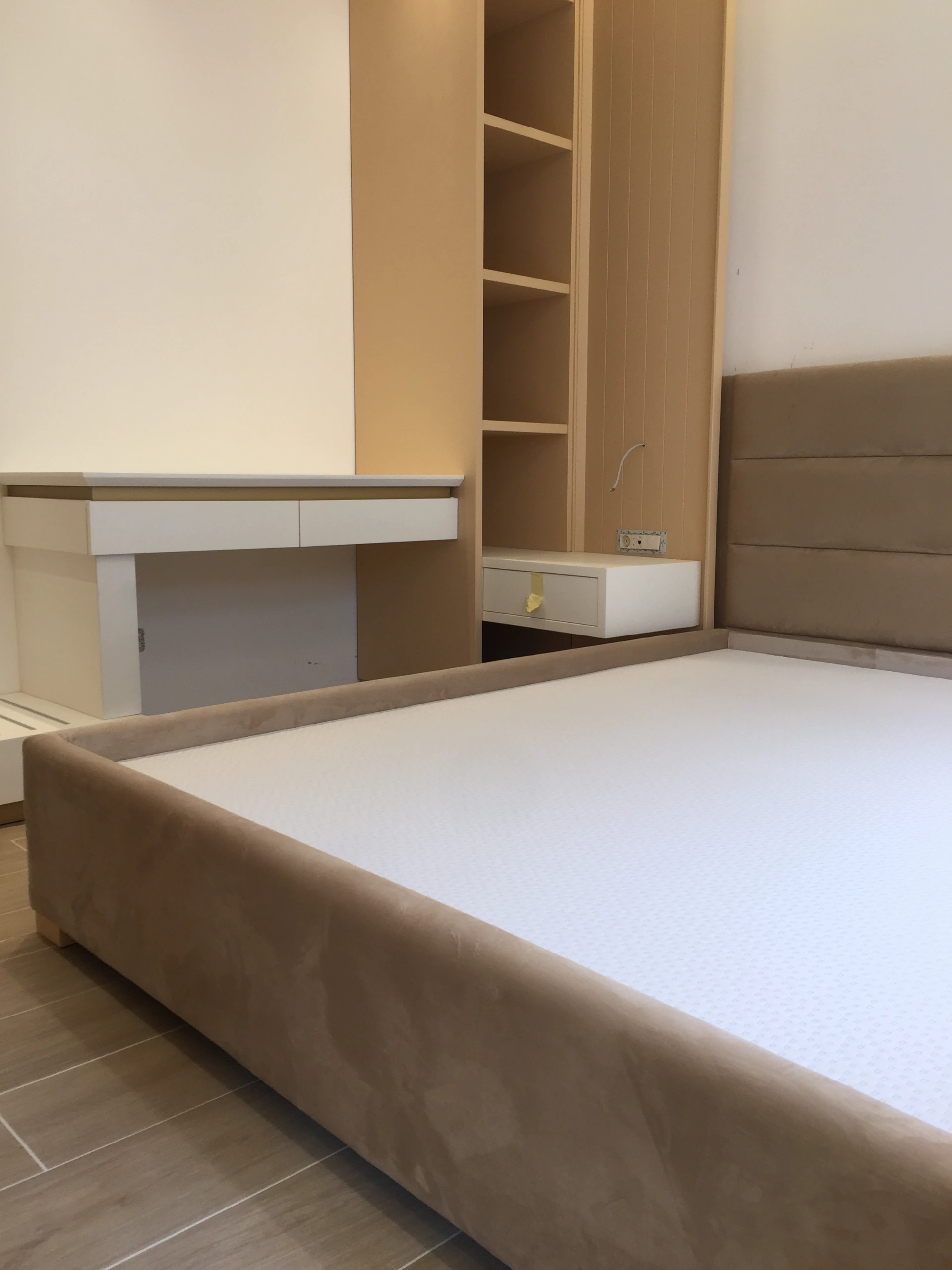 Namestaj po meri za mali hotel u Budvi - soba i ugradni elementi 84