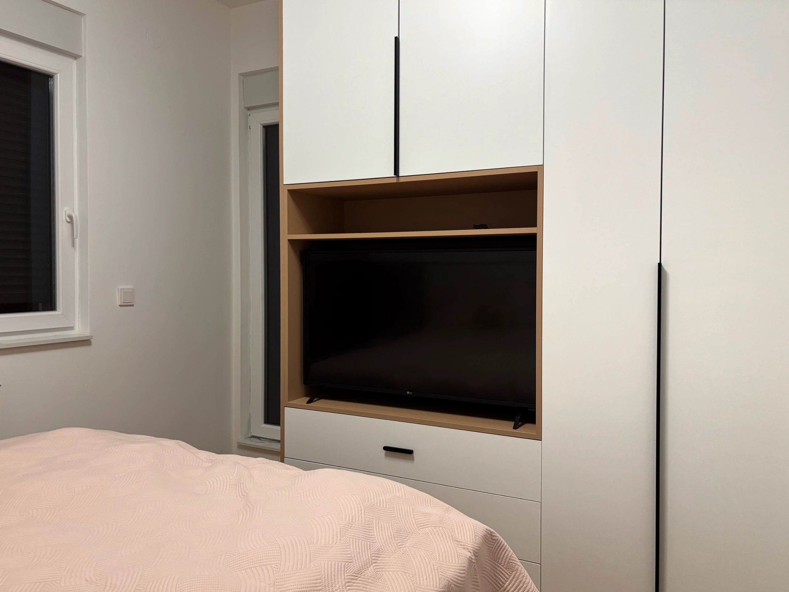 Plakar po meri spavaca soba