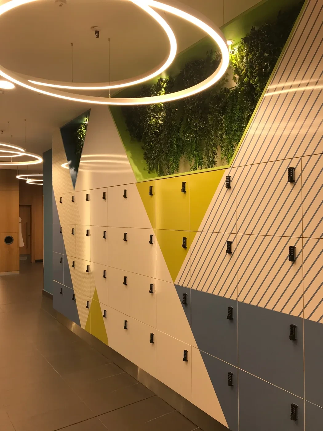 Plakari za odlaganje stvari u fazi izrade u BIG Shopping Centru Novi Sad