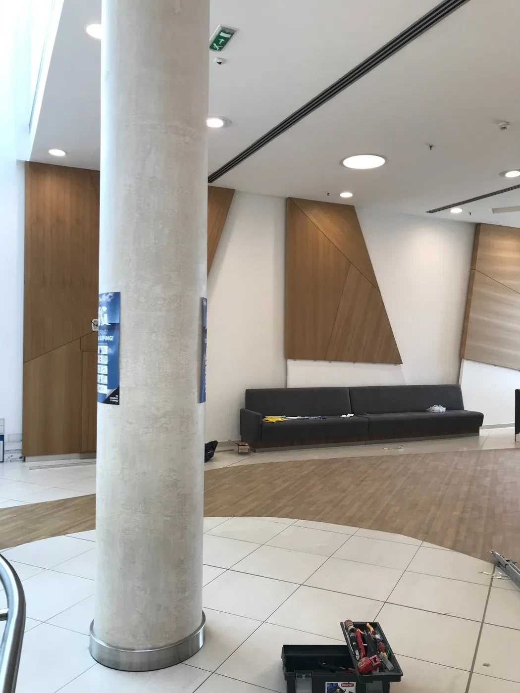 Opšti prikaz radova i zidnih obloga po meri u BIG Shopping Centru Novi Sad