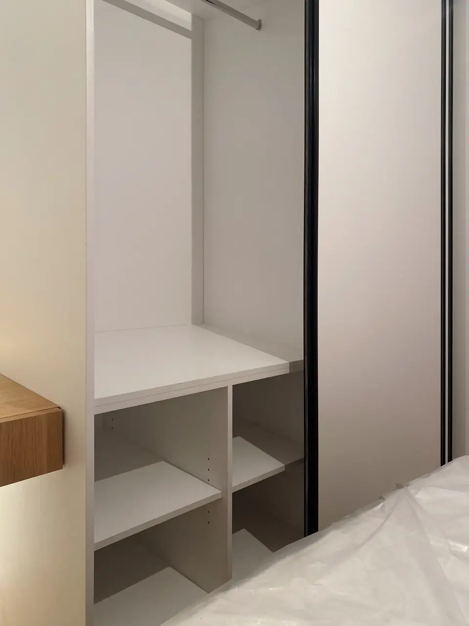 Pancevo plakari po meri police - Akcent Nameštaj